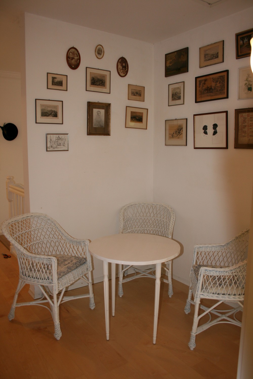 Nebenzimmer · Flur – Villa Bomama