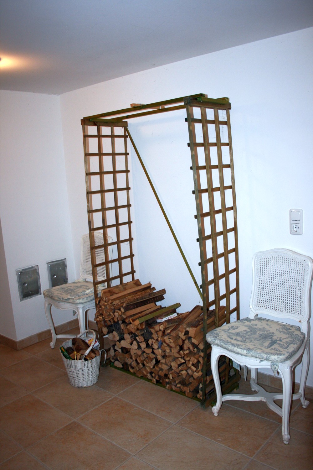 Nebenzimmer · Keller – Villa Bomama