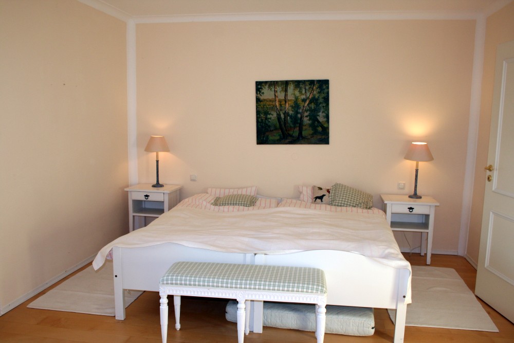 Schlafzimmer · Doppelbett Oben 2 – Villa Bomama