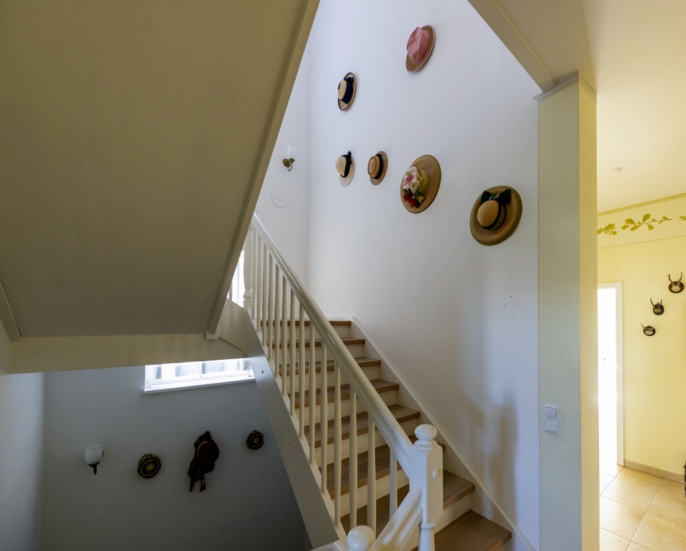 Innenbereich · Eingang – Villa Bomama