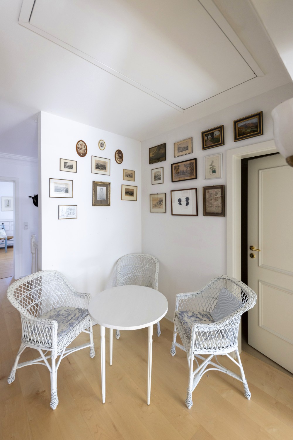 Innenbereich · Nebenzimmer – Villa Bomama
