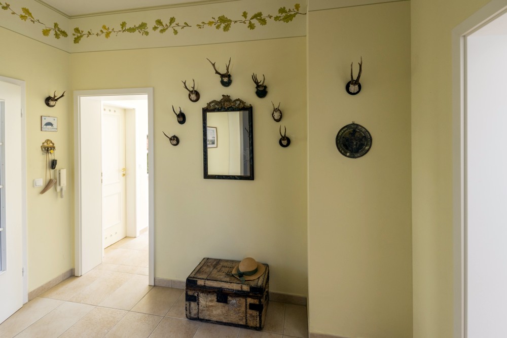 Innenbereich · Nebenzimmer – Villa Bomama